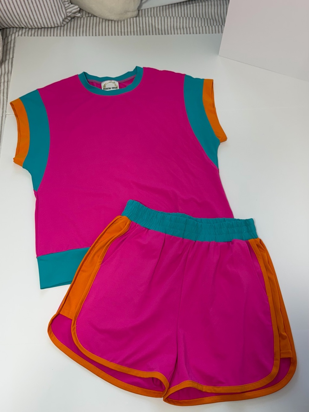 Bright Pink & Teal Colorblock Set